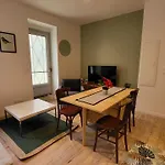 Appartement 2 Pièces Avec Terrasse Proche Centre - Parking Gratuit à Proximité Lourdes