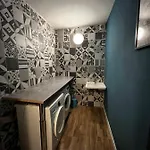Appartement 2 Pièces Avec Terrasse Proche Centre - Parking Gratuit à Proximité Lourdes