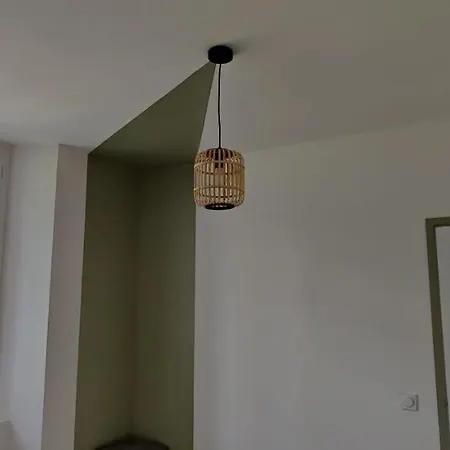 2 Pièces Avec Terrasse Proche Centre - Parking Gratuit à Proximité Apartamento Lourdes