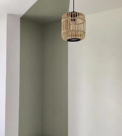 2 Pièces Avec Terrasse Proche Centre - Parking Gratuit à Proximité *