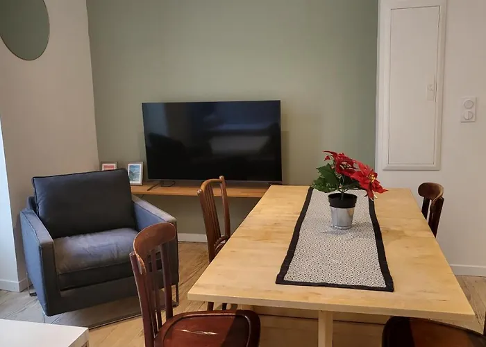 Apartamento 2 Pièces Avec Terrasse Proche Centre - Parking Gratuit à Proximité