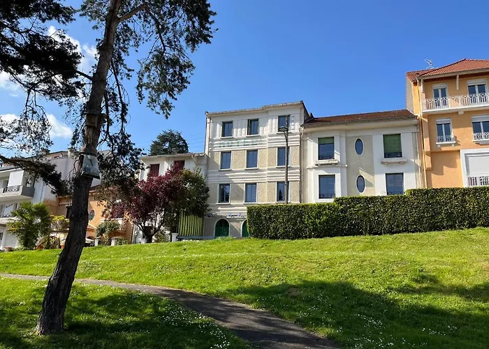 Apartamento 2 Pièces Avec Terrasse Proche Centre - Parking Gratuit à Proximité *