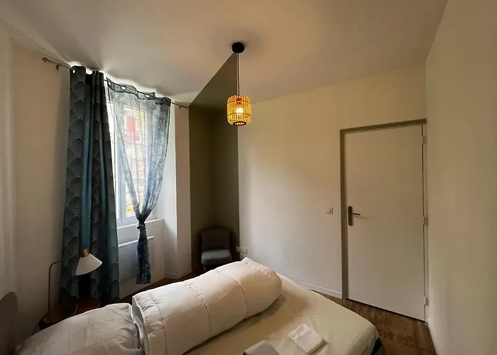 2 Pièces Avec Terrasse Proche Centre - Parking Gratuit à Proximité *