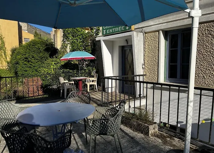 Appartement 2 Pièces Avec Terrasse Proche Centre - Parking Gratuit à Proximité Lourdes