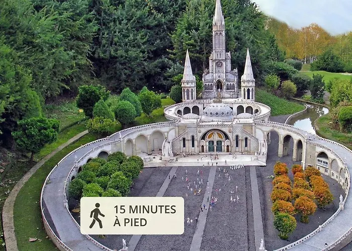 2 Pieces Avec Terrasse Proche Centre - Parking Gratuit A Proximite Apartment